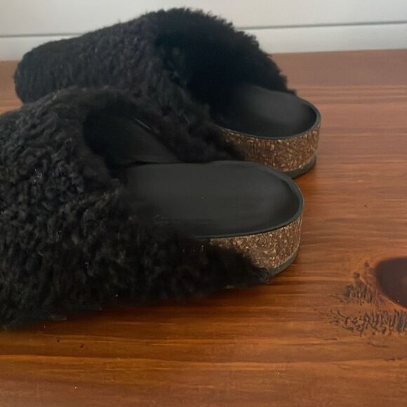 Jenni Kayne Shearling Moc Clog in Black - Picture 7 of 8